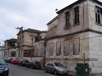 'Escola das meninas', situao em 2004